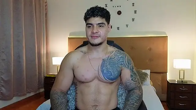 Chat +18 de Steven_Velez ao vivo