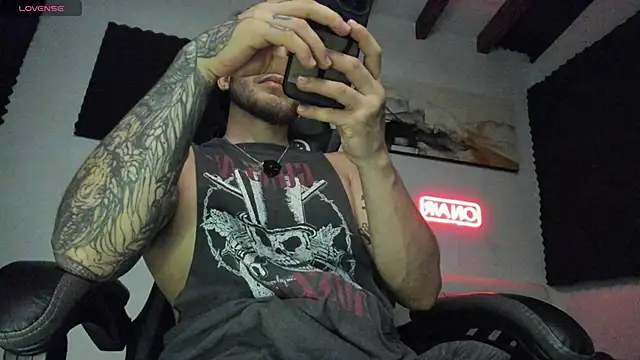 Chat +18 de LucianSinclair ao vivo