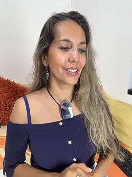sandrafarrely's Webcam Show