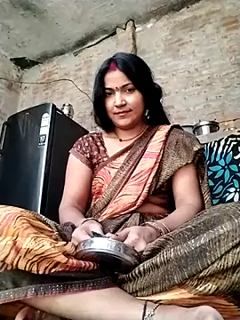 Онлайн чат XXX Maidangirl