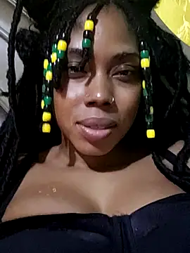 แชท XXX สดของ HONEYSWEETS_LIVE