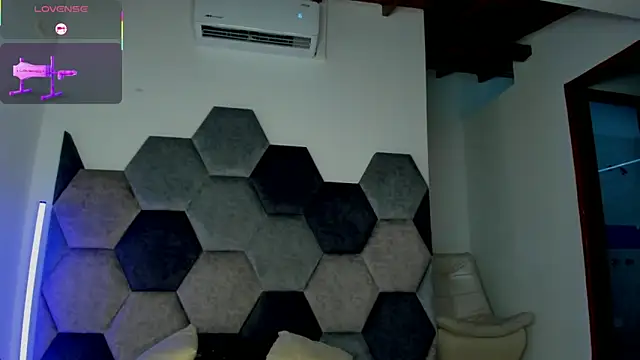 Chat +18 de Latrellx7 ao vivo