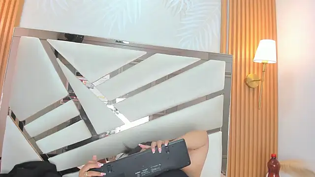 Eimy_Curvy লাইভ XXX চ্যাট