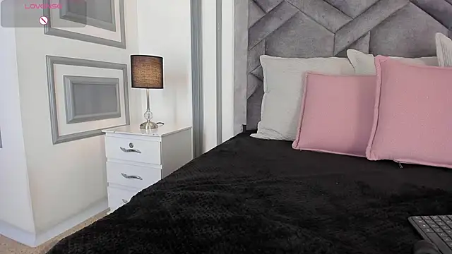 Chat XXX en directo de TahliaMoreau