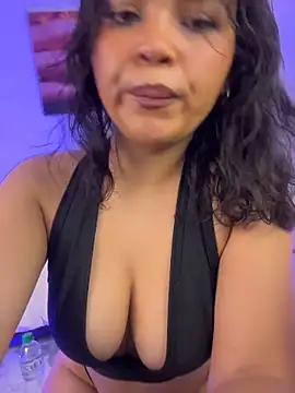 Catalinaa01のライブXXXチャット