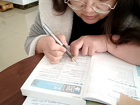 AngelwithEcup 现场XXX聊天