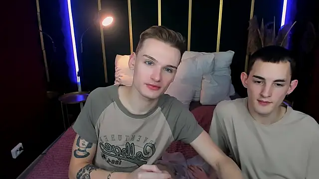 Lucas_Moran webcam show