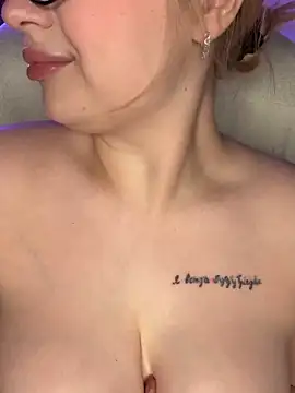 Czat XXX na żywo – KellyMoors