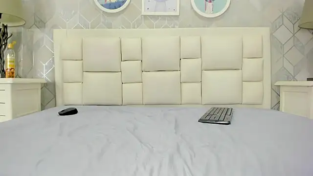 naia_cox Chat XXX live