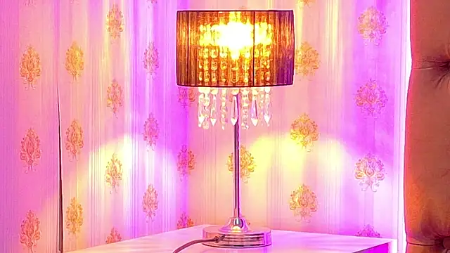 XXX chat uživo modela CoraVex