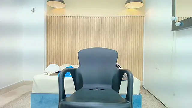 LUCA_TURNERのウェブカメラショー