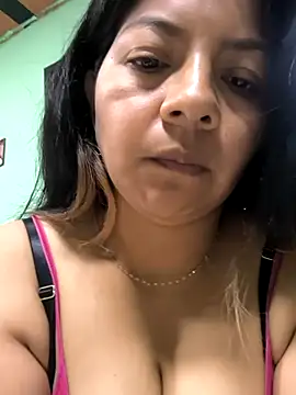 Chat +18 de Tamaraxxx_hot ao vivo