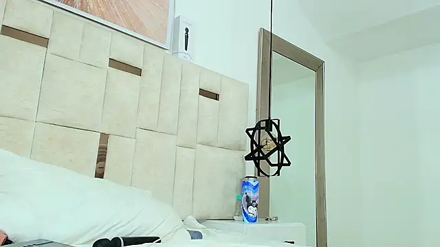 Show de Sara_BigAss- na webcam