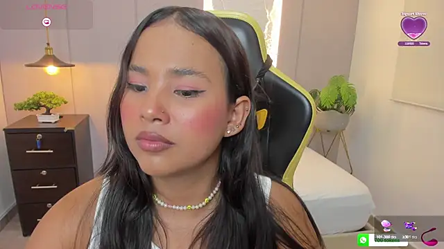 isabella_florez Chat XXX in diretta