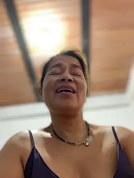 Jlo_69's Live XXX Chat