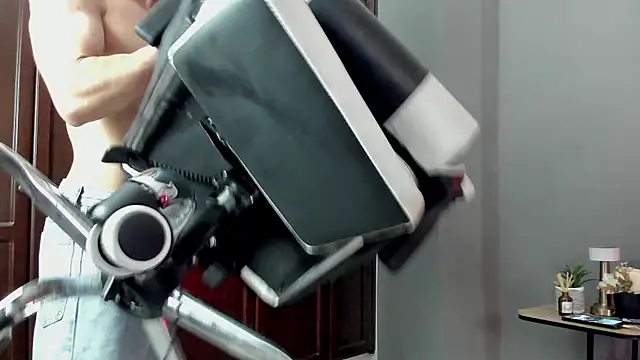 eren_jeager Show Webcam