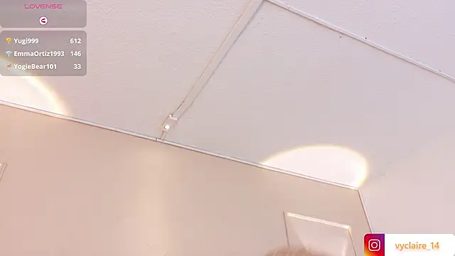 Chatroom XXX en direct de valkyrie_claire_