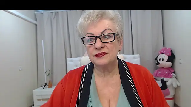 Chat +18 de KayleSmoll ao vivo