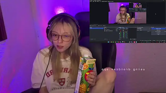 ReenKitty's Live XXX Chat