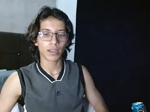 دردشة VAZAK الجنسية المباشرة