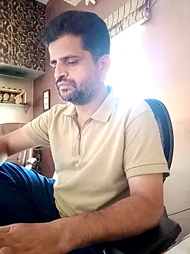 Pertunjukan Kamera Web kannada_pradeep