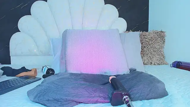 Roxana_gomez's Live XXX Chat