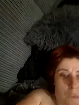 Chat +18 de Tiara_XOX ao vivo