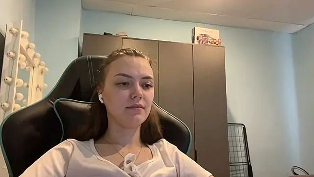XXX chat uživo modela AndreeMerryman