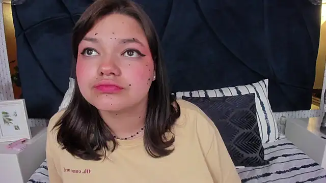 AMBERBENELLI's Live XXX Chat