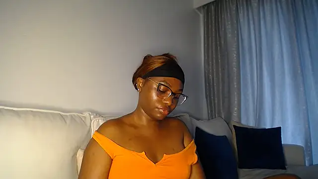 Chat XXX en directo de Pretty_Liya08