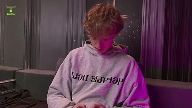 Kevin_Garsia 라이브 XXX 채팅