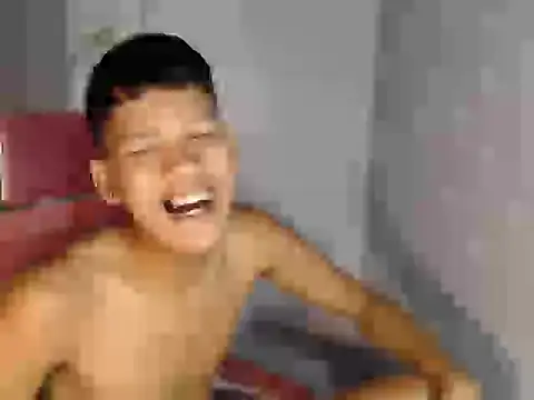 UrAsian_Turjak Chat XXX in diretta