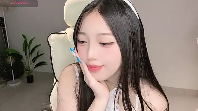 Yukiy8877's Live XXX Chat