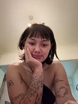 vickdaqui 网络视讯表演