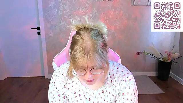 Chat XXX en directo de luna_c0ra