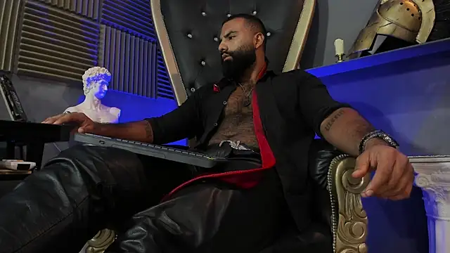 BeardAndrew Adlı Modelin Web Kamerası Şovu