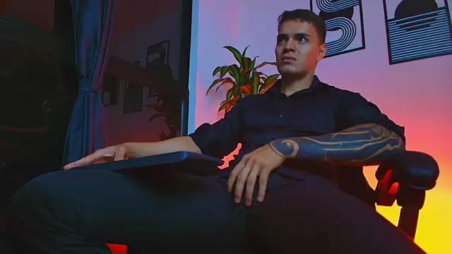 Онлайн чат XXX ALPHA_DOMINUS_