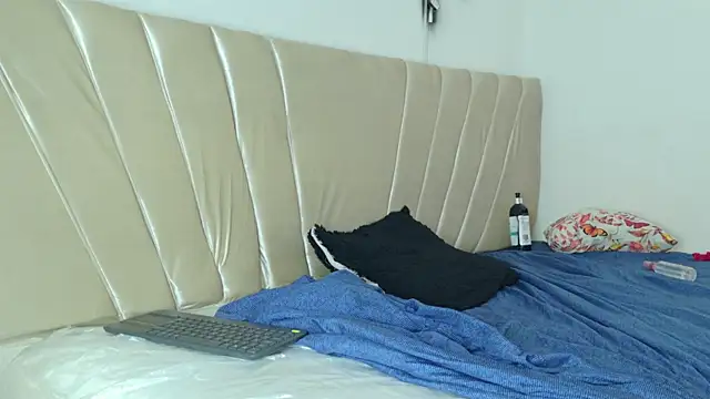 Show de aly_n_sebas na webcam