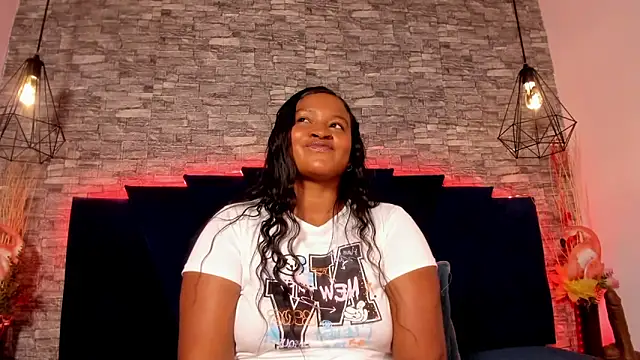 Emily_Brown18's Live XXX Chat