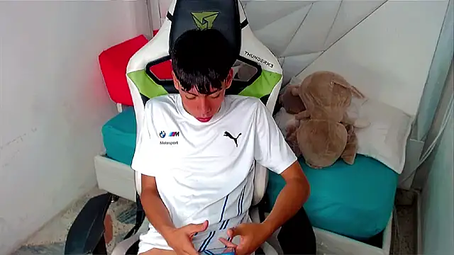 Liarr_のウェブカメラショー