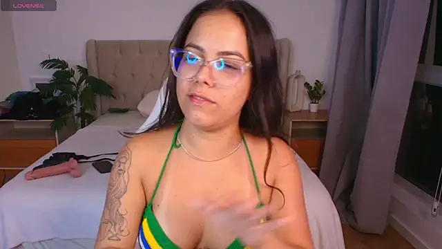 Sherry_Longers Adlı Modelin Canlı XXX Sohbeti