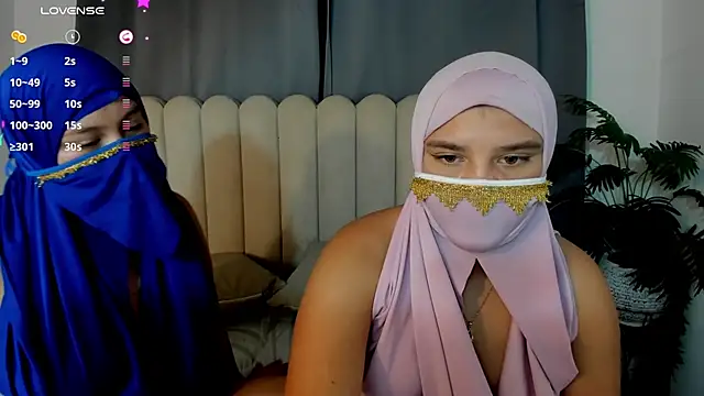 aziza_dalila02's Webcam Show