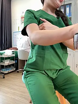 secretly_masturbating Show Webcam