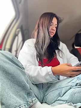 JulliaVegas' Webcam Show