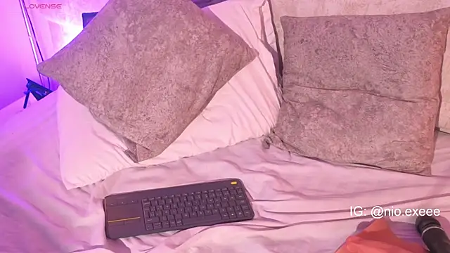 Онлайн чат XXX Nioki_