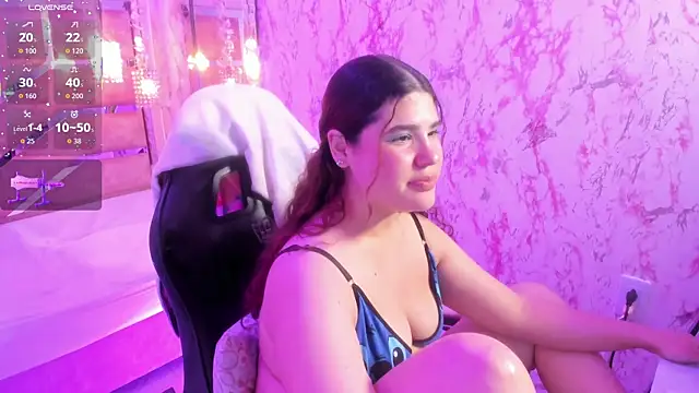 SariBloomy's Live XXX Chat