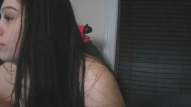 sapphirestorm8's Webcam Show