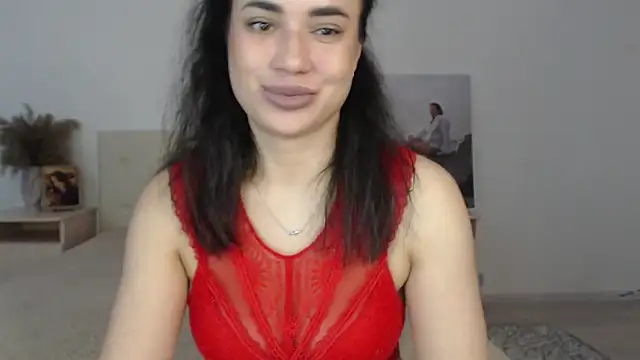 RoxannePure 即時 XXX 聊天