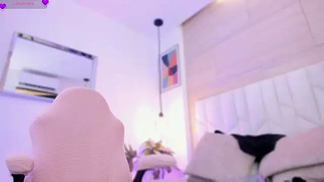 io_chie_: онлайн-секс-чат