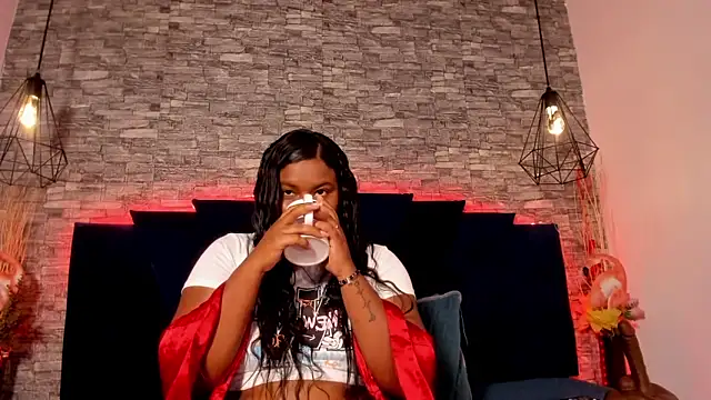 Emily_Brown18 Live XXX-chat